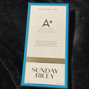 NWT Sunday Riley high dose retinoid serum 1oz